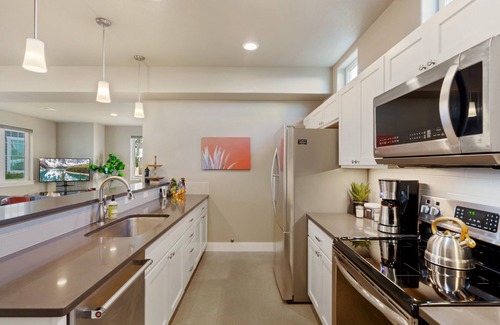 Fort Collins Casa | Quiet Urban Community – Designer Home W/ Hot Tub!