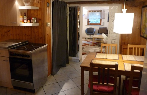 Troisdorf Apartamento | Quiet vacation apartment near Cologne - Bonn Airport