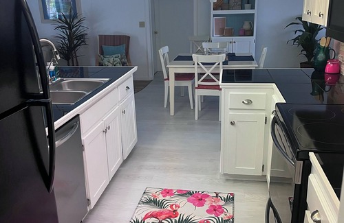 South Venice Casa | Quiet Venice home, HEATED private pool, 10 minutes from Venice Beach & downtown!