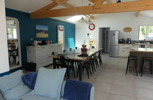 Saint-Georges-d'Oleron Villa | Quiet villa. Swimming pool, terrace, garden, 4 bathrooms. Beach and bike paths.