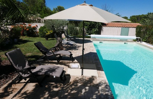 Grabels Villa | chalet con piscina de borde del matorral