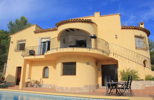 Jalón Villa | Villa tranquila con piscina privada