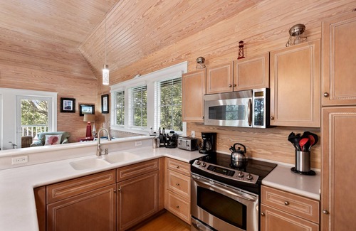 Cape Fear Station Casa | Quiet, Wooded Sanctuary - Near Sunrise and Sunset Beaches - Dog Friendly