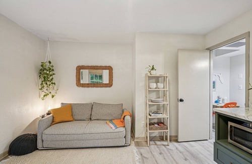 Gainesville Apartamento | Quietly Elevated Gainesville Guest Suite - The Perch at Misty Hollow