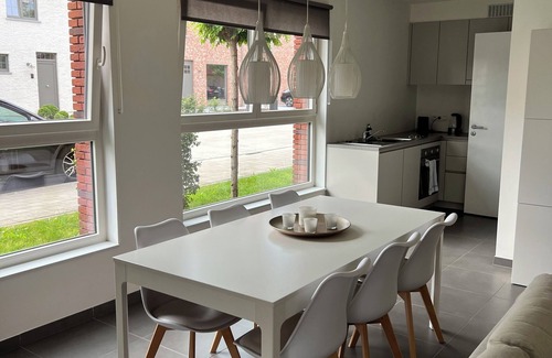 Harelbeke Apartamento | Quietly located apartment, in a green and watery area,