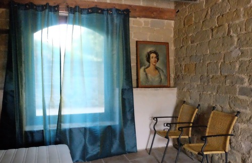 Penna San Giovanni Villa | Quietly located country house with swimming pool near the Sibilin Mountains
