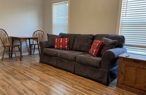 Wichita Falls Cabaña | Quilter's Cottage