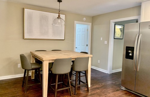 Perry Casa | Quincy Ranch ~ Pet Friendly 3 bedroom 2 bath home