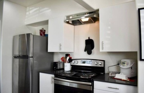Baker City Apartamento | Quinn`s Cottage! Adorable Downtown Home!