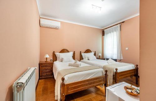 Rio Caldo Casa | Quinta da Carvalha