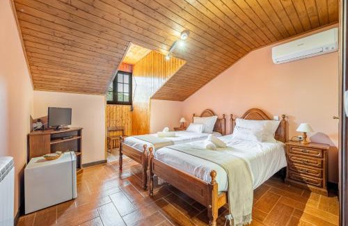Rio Caldo Casa | Quinta da Carvalha