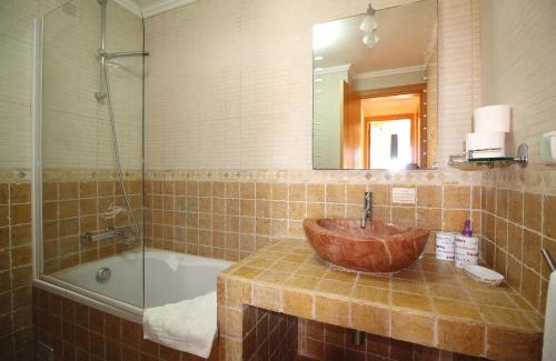Estombar Casa | Quinta dos Vales Wine Estate