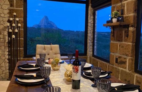 Bernal Casa | Quinta María Victoria
