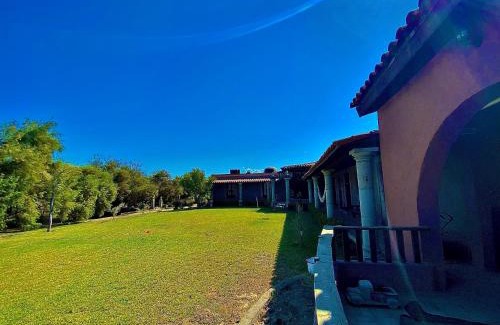 Valle de Guadalupe Hotel | Quinta Trespuentes