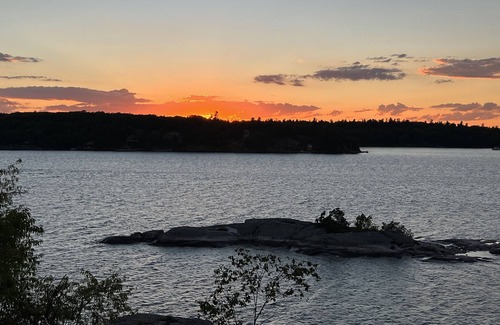 Frontenac Casa | Quintessential Historic Island Home on the Channel near Clayton