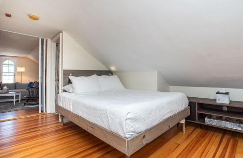 College Hill Apartamento | Quintessential New England loft next to Brown