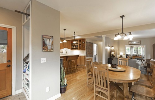 University District Casa | Quintessential University District Home-Walk to River, downtown, Hip Strip