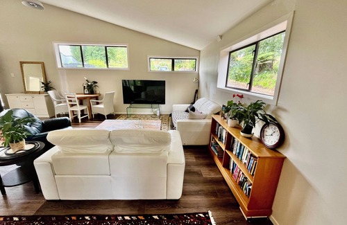 Hikuai Casa | Quirky Private Coromandel Hideaway