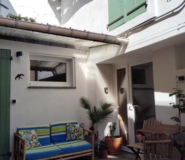 Badens Casa | Quirky property close to Carcassonne ideal for couples & cyclists & OFFERS
