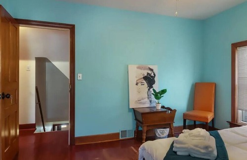 Cadillac Casa | Quirky, Quiet and Convenient. Downtown, Historic.
