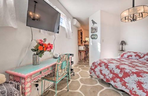 Santa Cruz Apartamento | Quirky Santa Cruz Studio with Shared Courtyard!