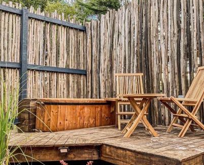 Pichilemu Cabina | Quisquito Lodge & Spa - Punta de Lobos - Tina 24 Hrs