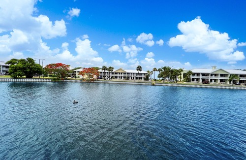 Ruskin Condominio | Quite , clean and unheard of views. Simply paradise #205