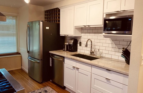 Education Hill Casa | Quite excellent location cute house in Education Hill