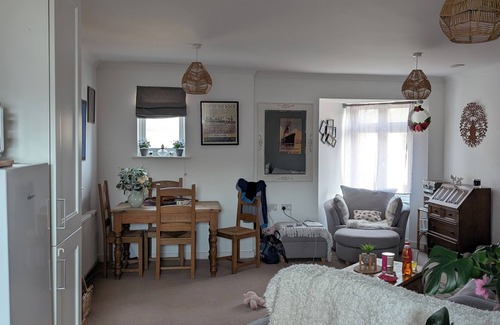 Hythe Apartamento | Quite location near to the canal