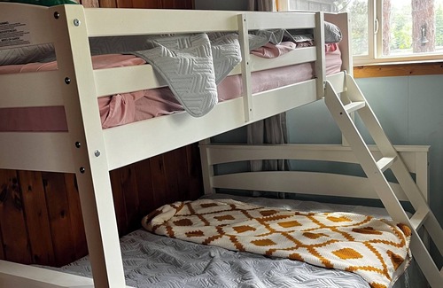St Germain Cabina | Quite vintage cabin 2 bedroom and 1 bath in the St. Germain area. Pet friendly.