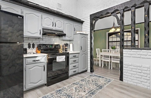New Century Casa | Quivira · *2 Living Rooms | Patio w/ Seating | Bar Area*