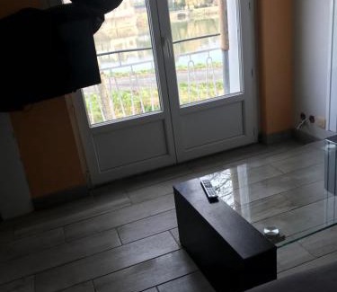 Decize Apartamento | Résidence bord de Loire route euro 6