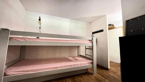 Puy-Saint-Vincent Apartamento | Résidence Dame Blanche - DBA213 - APPT 1 CHAMBRE + CABINE - BALCON - 6 PERSONNES - Secteur 1800 MAE-4674