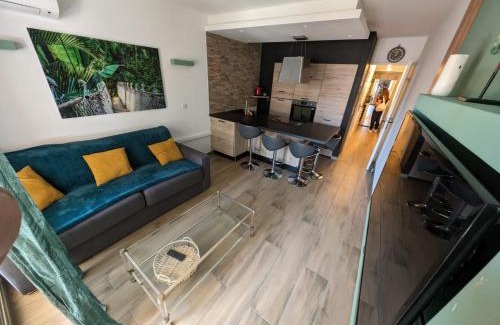 Golfe Juan Apartamento | Résidence de Vacances avec Piscine & Transat, à 2 minutes des plages - Bât n2