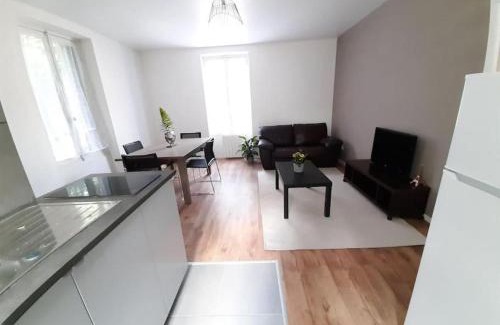 Survilliers Apartamento | Résidence du Houx - 1 (Astérix, Aéroport CDG, Chantilly, Parc des expos.)