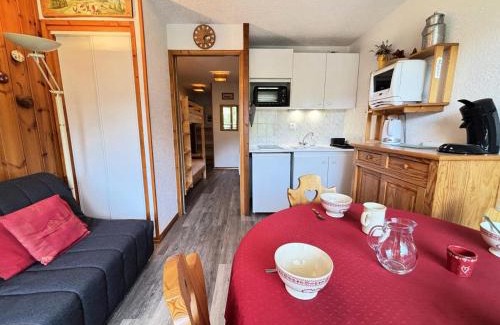 Notre-Dame-de-Bellecombe Apartamento | Résidence Les Balcons Du Charvin - Appartement sud avec vue Mont-Charvin MAE-2724