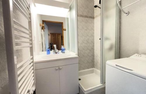 Notre-Dame-de-Bellecombe Apartamento | Résidence Les Balcons Du Charvin - Appartement sud avec vue Mont-Charvin MAE-2724