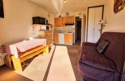 Notre-Dame-de-Bellecombe Apartamento | Résidence Le Chambet - Studio calme avec jardin MAE-3354