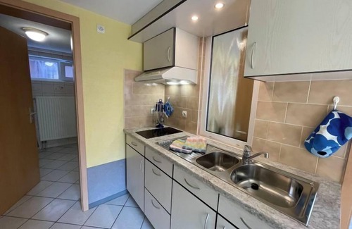 Marckolsheim Apartamento | Résidence jaune et rose by Interhome
