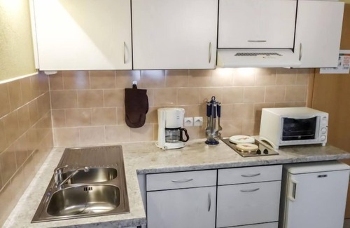 Marckolsheim Apartamento | Résidence jaune et rose by Interhome