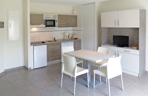 Vieux-Boucau-les-Bains Apartamento | Résidence Lagocéan T2 Sup. by Interhome