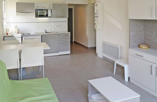 Vieux-Boucau-les-Bains Apartamento | Résidence Lagocéan T2 Sup. by Interhome