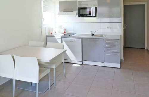 Vieux-Boucau-les-Bains Apartamento | Résidence Lagocéan T2 Sup. by Interhome