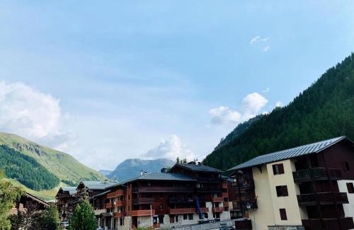 Val-d'Isere Apartamento | Résidence Le Chantelouve - Studio cabine avec mezzanine pour 5 personnes à Val d'Isère à 300m du centre du village et 450m des pistes MAE-1805