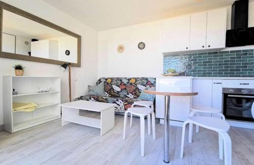 Port Leucate Apartamento | Résidence Les Nefs Des Sables - APPT T2 CAB OU MEZZ 6 couchages PORT LEUCATE. Réf: 2NEF 45K4 MAE-5304