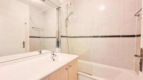 Flaine Apartamento | Résidence Les Pleiades - Appartement confortable avec cabine · Centre station · Balcon · Parking couvert MAE-7366