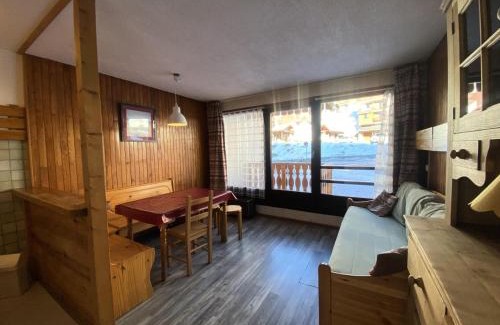 Val-Thorens Apartamento | Résidence Neves - VAL THORENS location: Studio pour 4 personnes dans un quartier animé (LES NEVES) MAE-9082