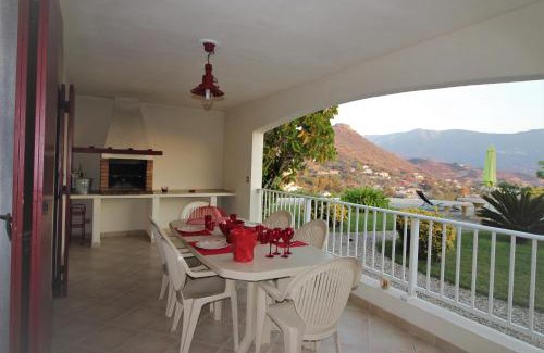 Casaglione Apartamento | Résidence U MELU GRAND T3 ROUGE en rez de jardin