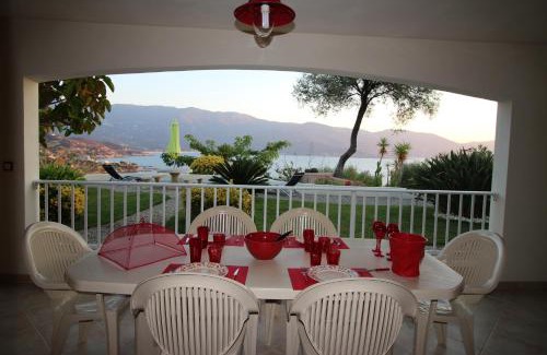 Casaglione Apartamento | Résidence U MELU GRAND T3 ROUGE en rez de jardin