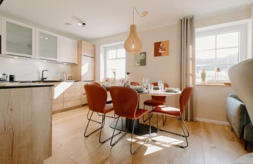 Lohme Casa | Rügenvilla im Glück - mit Wellnessbereich und Kamin. Hunde willkommen